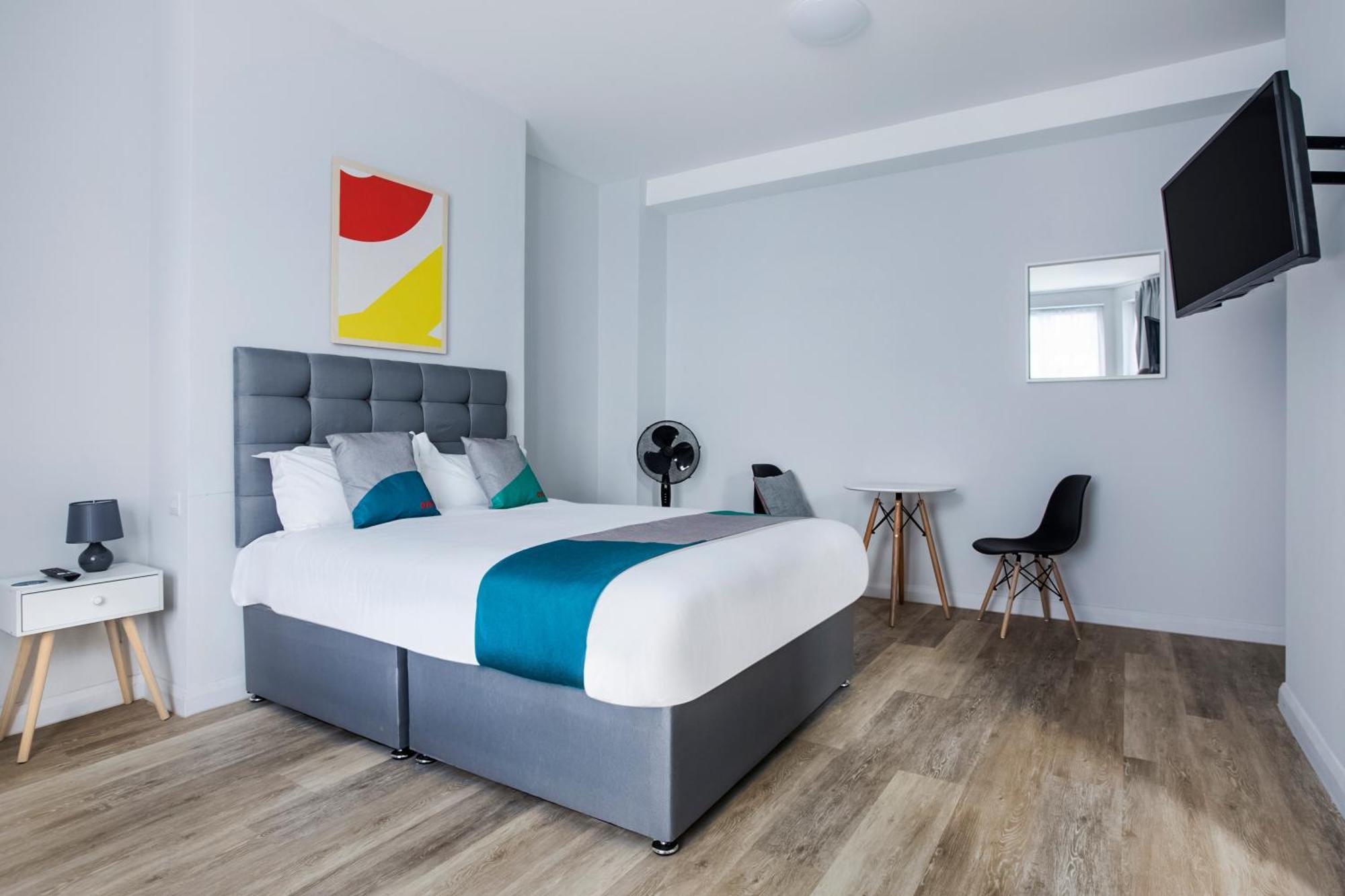 Oyo Studiotel Gy - Modern Hotel Apartments Great Yarmouth Bagian luar foto