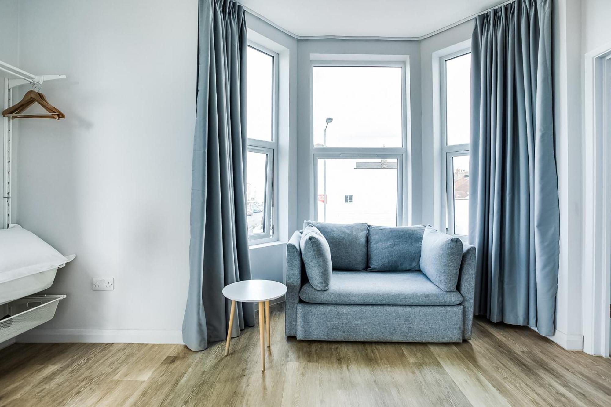 Oyo Studiotel Gy - Modern Hotel Apartments Great Yarmouth Bagian luar foto