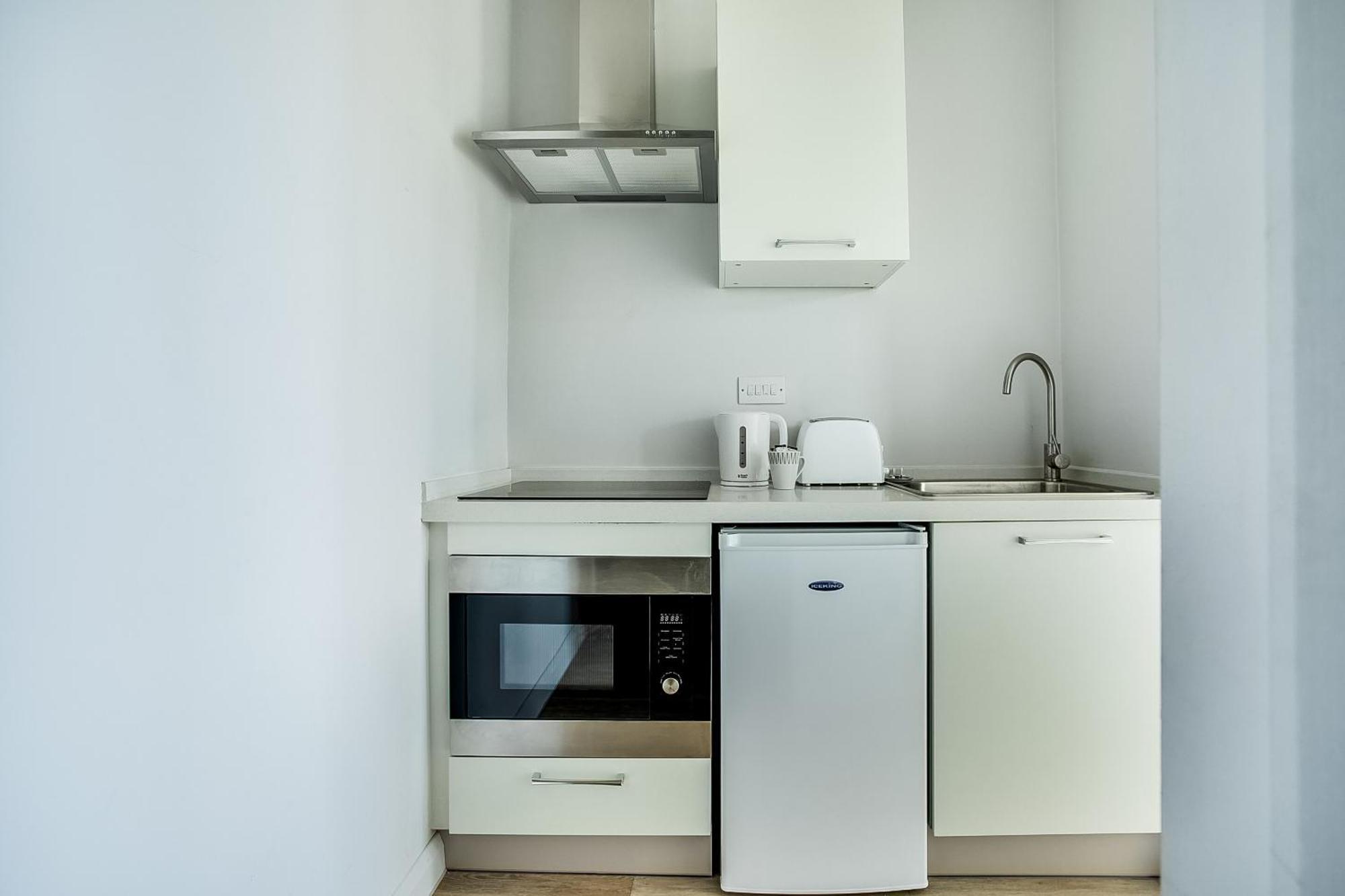 Oyo Studiotel Gy - Modern Hotel Apartments Great Yarmouth Bagian luar foto