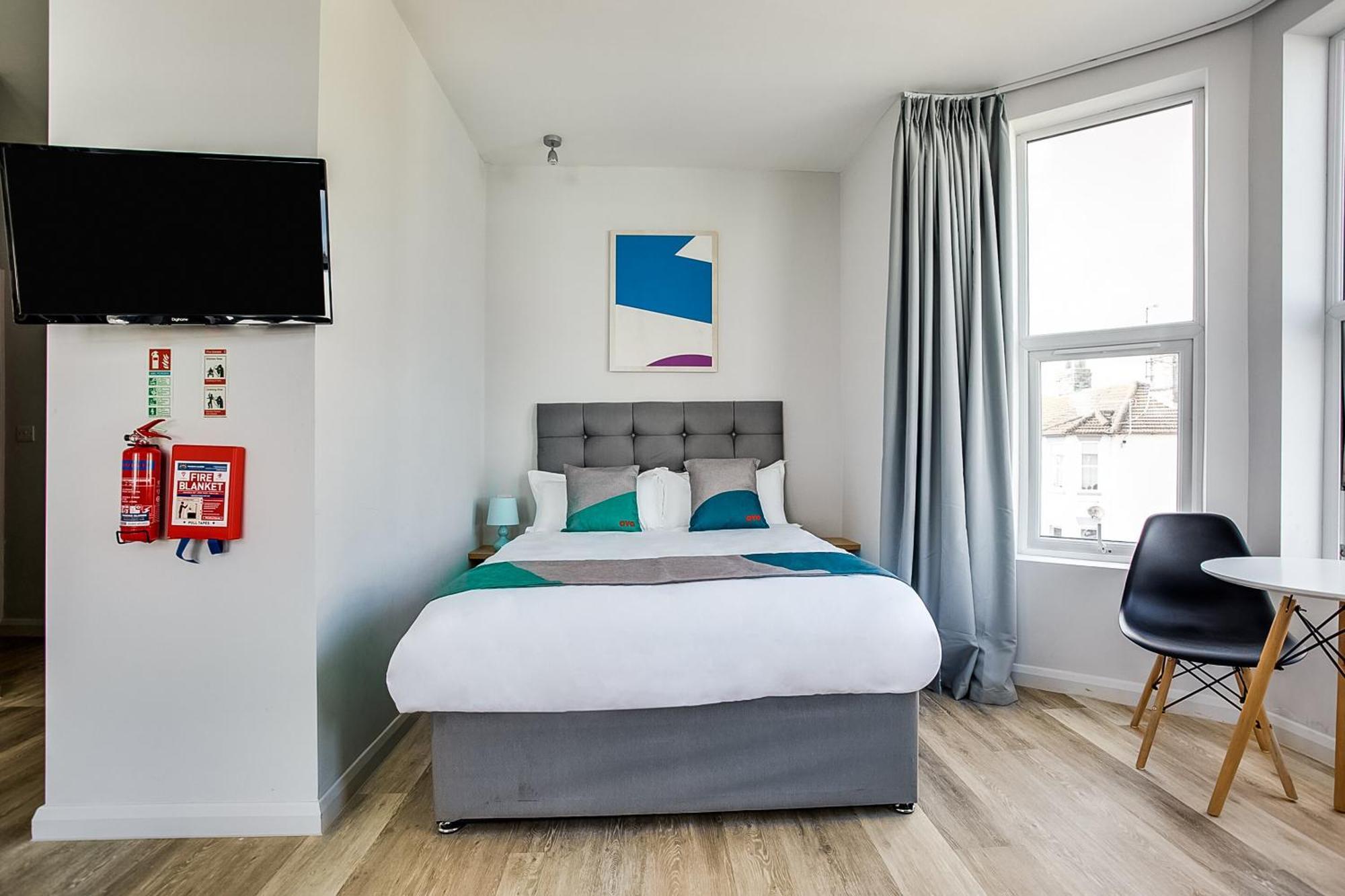 Oyo Studiotel Gy - Modern Hotel Apartments Great Yarmouth Bagian luar foto