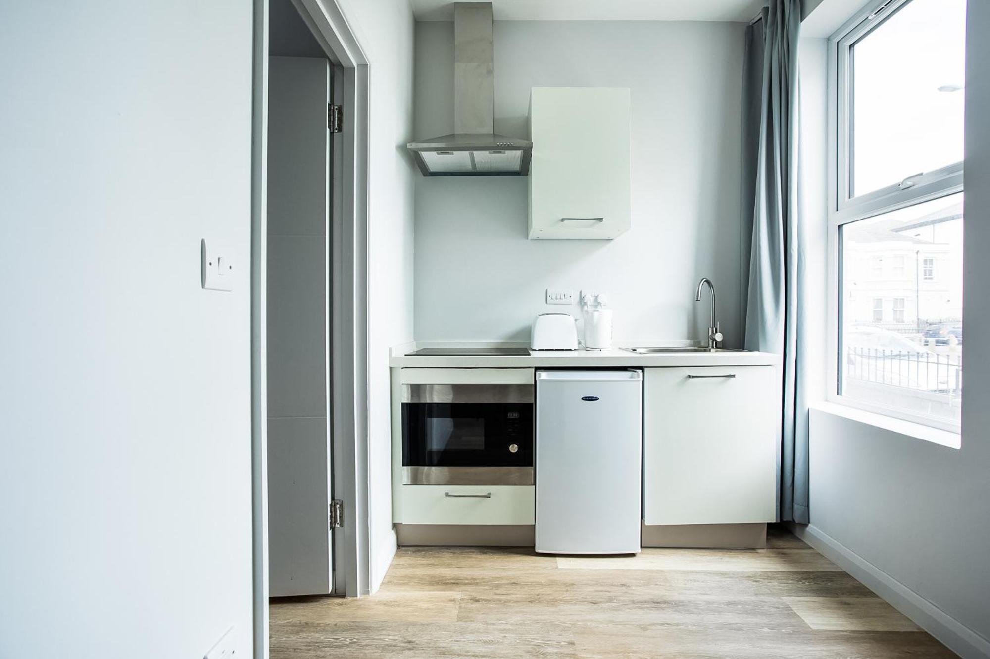 Oyo Studiotel Gy - Modern Hotel Apartments Great Yarmouth Bagian luar foto