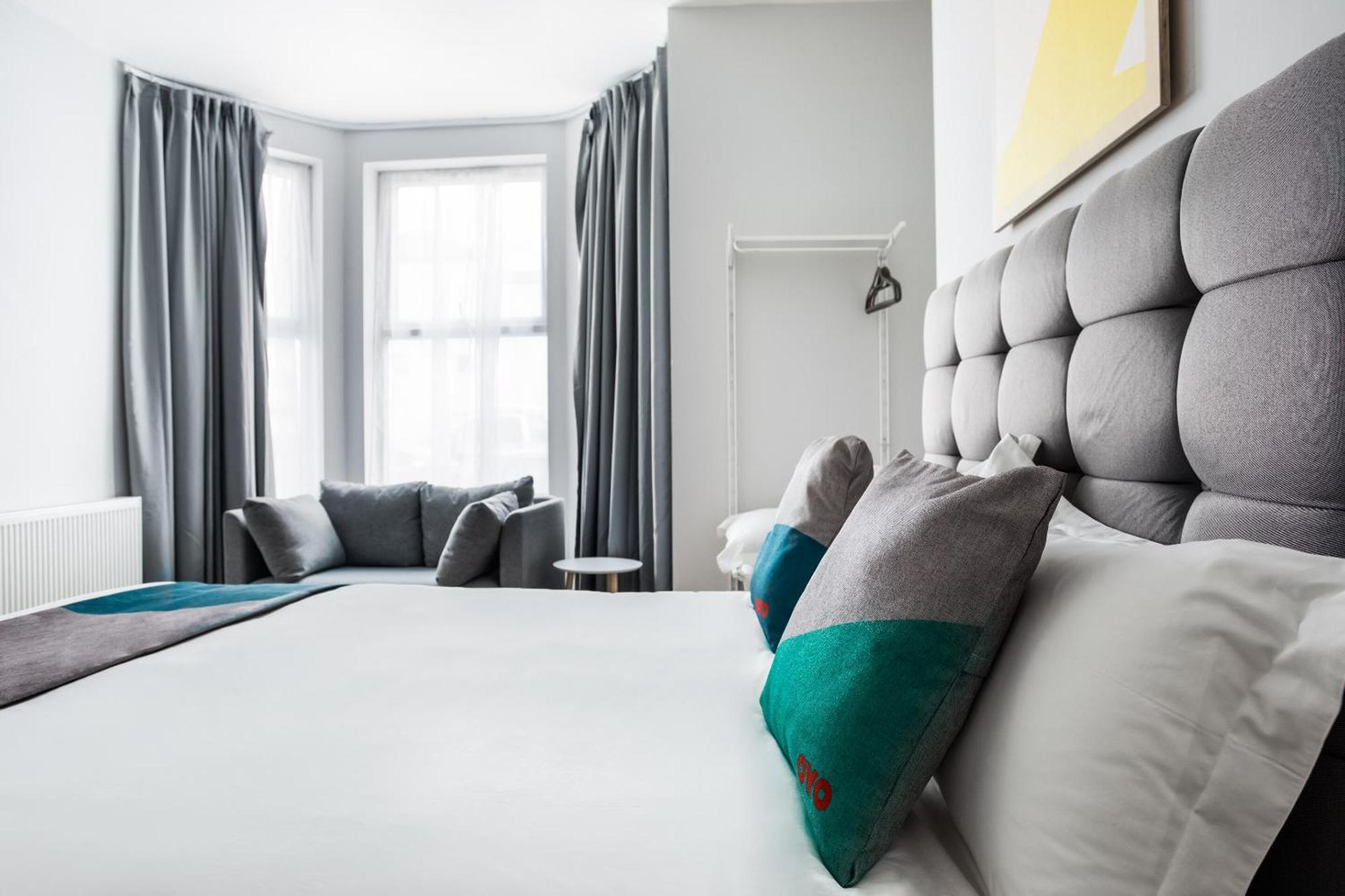 Oyo Studiotel Gy - Modern Hotel Apartments Great Yarmouth Bagian luar foto